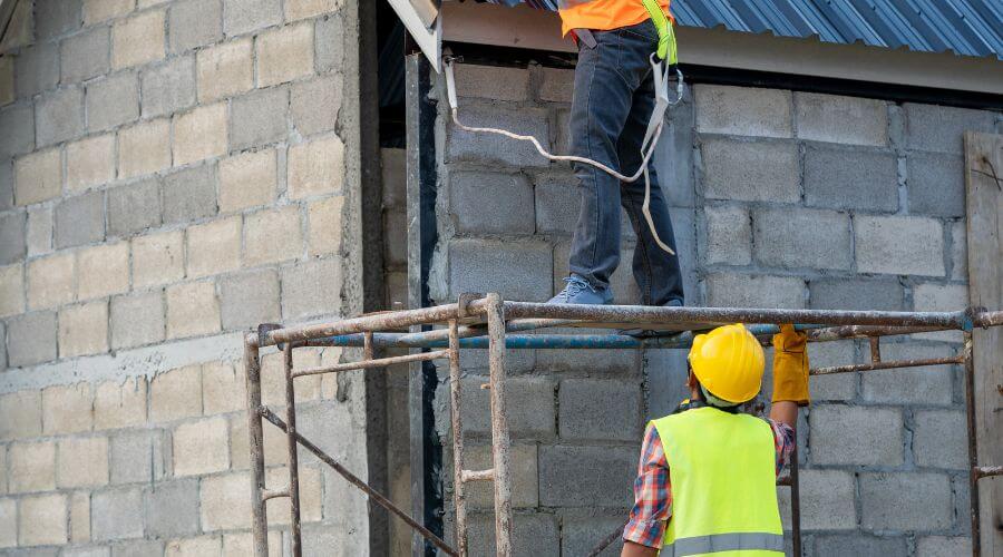 Professional New roof installation in Gardendale, TX